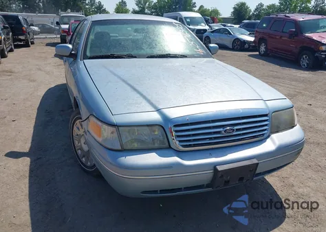 2003 Ford Crown Victoria Standard from USA, damaged, VIN 2FAFP73W03X140169